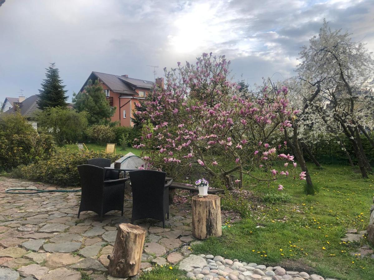 Oaza Pod Strzecha Klimatyczny Dom Z 3 Sypialniami Na Wylacznosc Z Kominkiem I Duzym Ogrodem Ustronie Morskie Dış mekan fotoğraf
